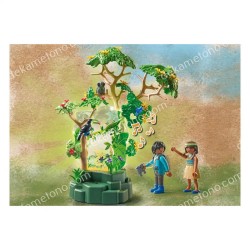 71009 LIGHTED TROPICAL TREE AND EXPLORERS